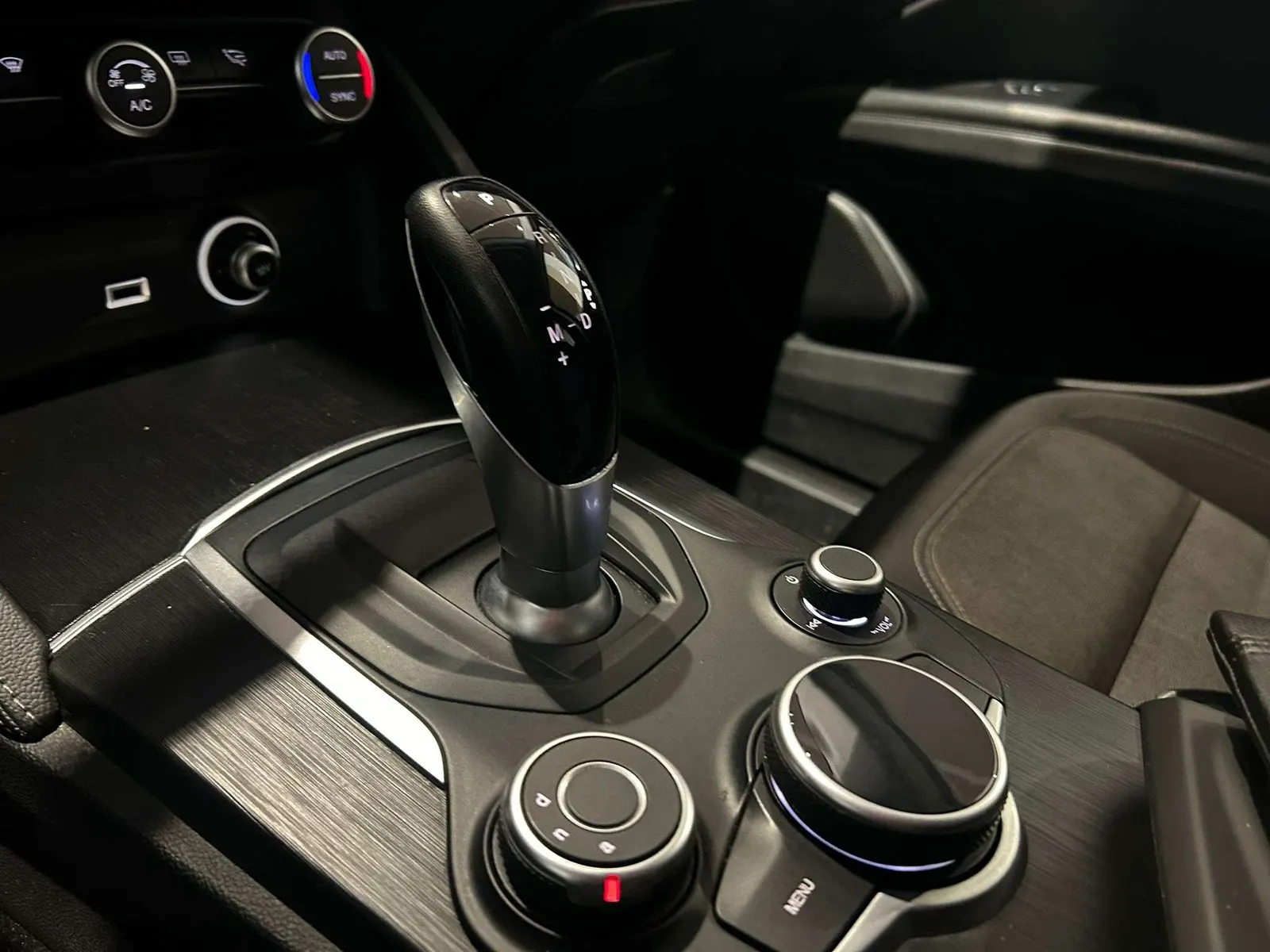 Alfa Romeo Stelvio 2.2 Turbodiesel 210 CV AT8 Q4 2018 – foto 5